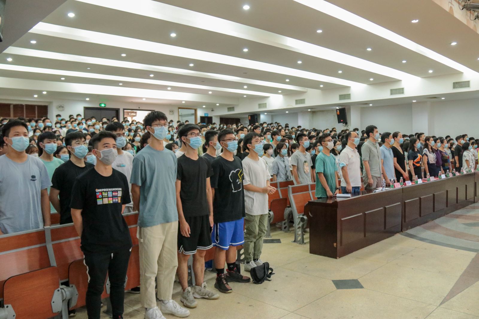 艺路同行，与你相伴（三）禁漫天堂app
成功召开2021级本科生入学教育动员大会